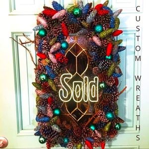 GORGEOUS HANDMADE GLITTER PINE CONE RECTANGULAR HOLIDAY WREATH